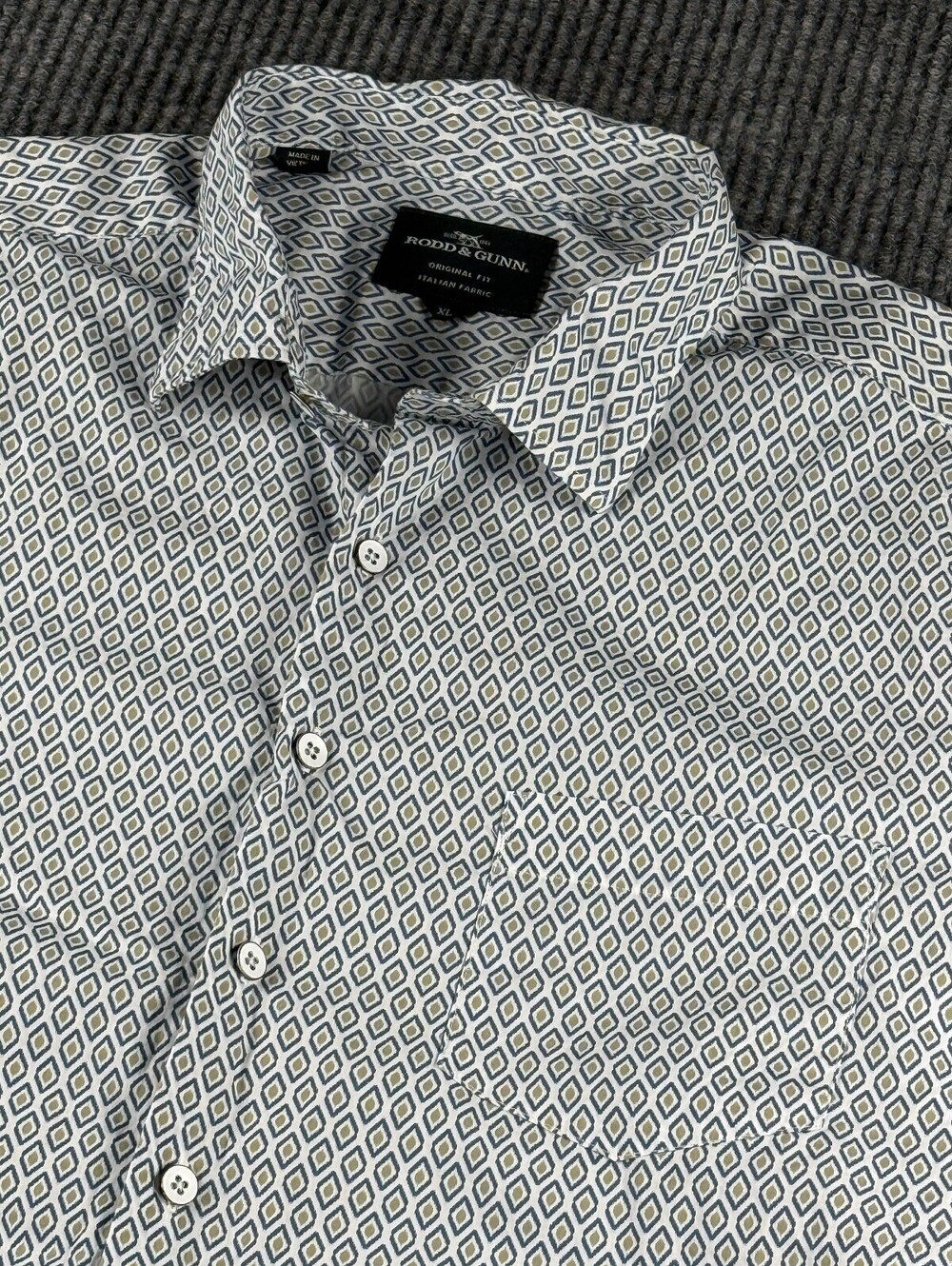 Rodd & Gunn Button Up Shirt Mens XL Short Sleeve Blue Green Geometric Print